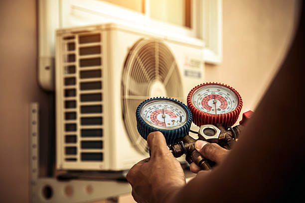 Professional Hvac technician working in Pennington, NJ